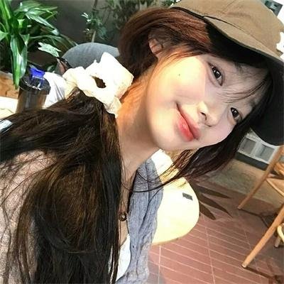 聪明的金发美女